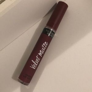 Victoria’s Secret velvet matte cream lip stain